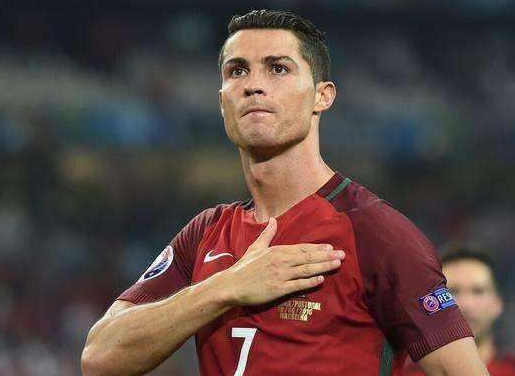  巴黎圣曼官方宣布，与迪玛利亚达成续约  